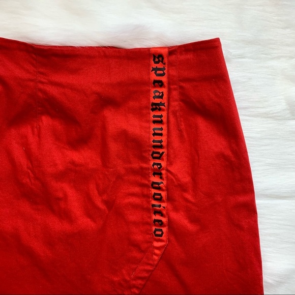 Women’s Y2k Mini Skirt Vintage 2000s Red Logo Size Small Punk Gothic Skater - Picture 6 of 10